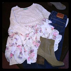 Crochet and flounce top